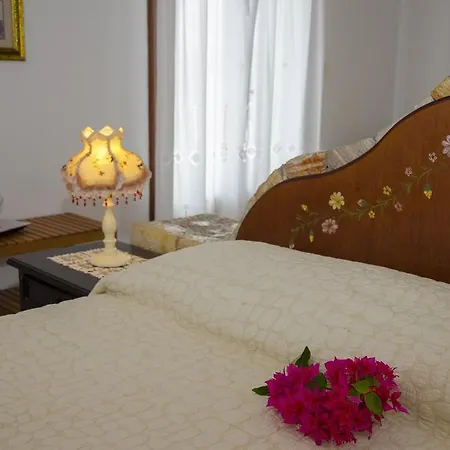 Apartment Niriides