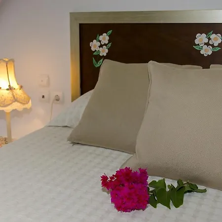 Niriides Apartment *