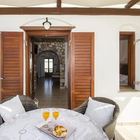 Niriides Apartment