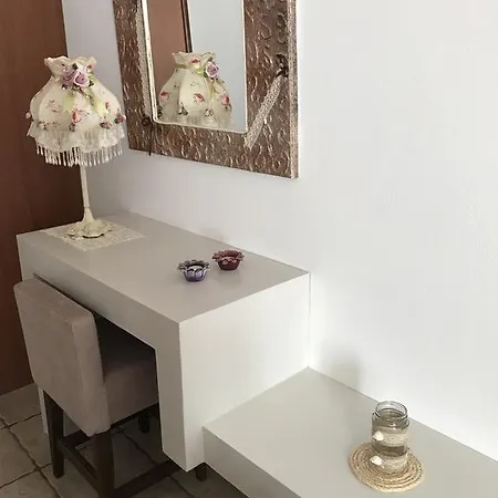 Niriides Apartment *