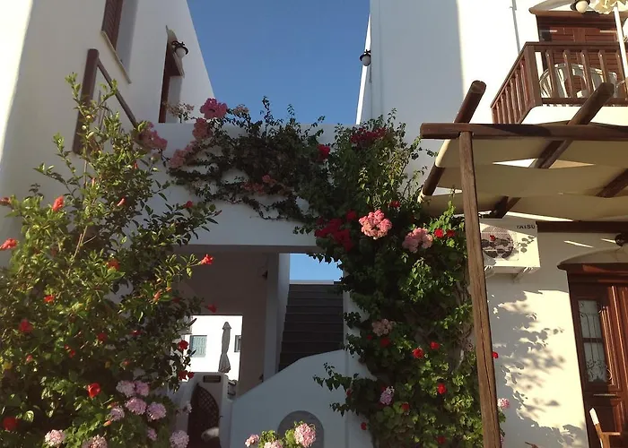 Апартаменты Niriides Пачаина