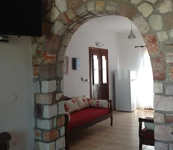 Апартаменты Niriides Пачаина