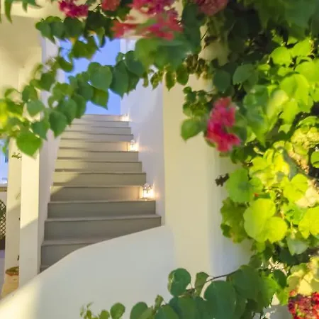 Niriides Apartment *