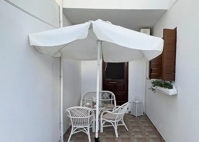 公寓 Niriides Pachaina