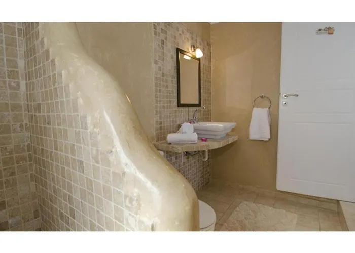 Niriides 公寓 Pachaina